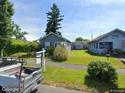 Street view of 2423 Highland Ave Unit B