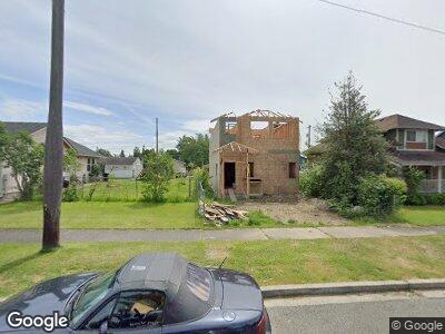 Street view of 934 E 61st St