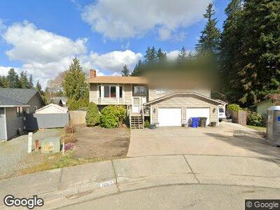 Street view of 10913 10th Dr SE Unit B