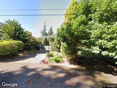 Street view of 814 Crown Dr Unit B