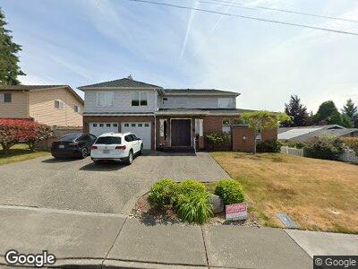 Street view of 922 Pine St