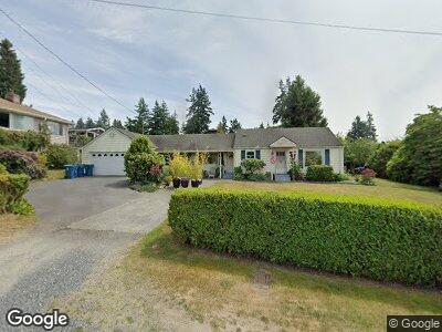 Street view of 934 Cedar St