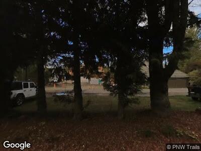 Street view of 127 East Lake Sammamish Shore Ln NE