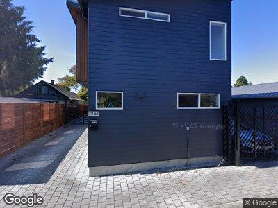Street view of 10516 Evanston Ave N