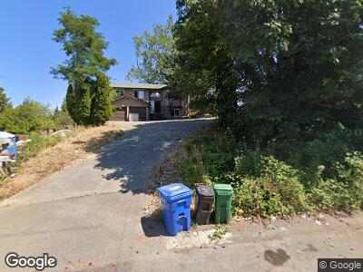 Street view of 5046 B 35th Ave S