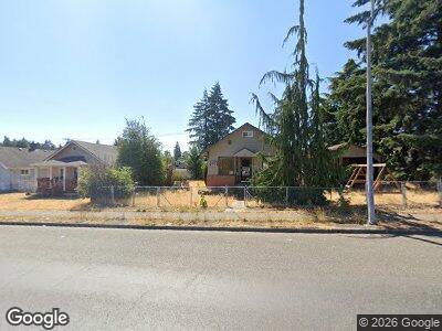 Street view of 7226 S Oakes St