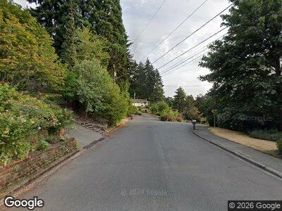 Street view of 919 109th Ave NE - Unit Parking