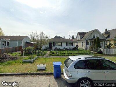 Street view of 920 E 35th St